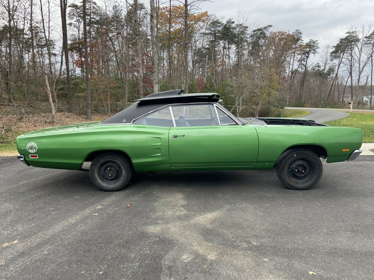 1969 dodge super bee green rwd manual a12