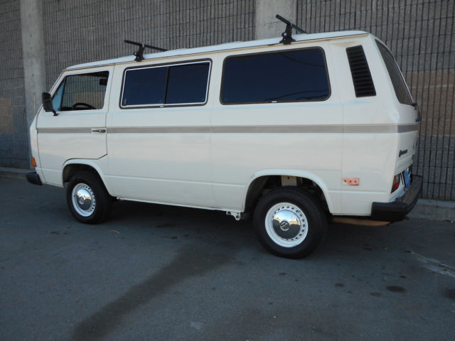 1984 volkswagen vanagon gl 4 speed! blue plate california car with double bed!