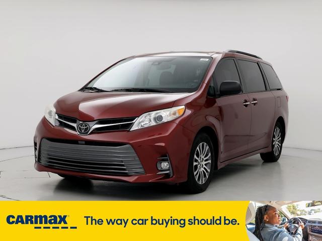 2020 toyota sienna xle