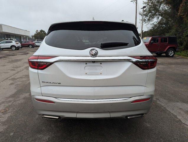 2021 buick enclave essence