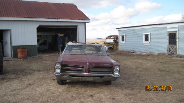 1966 pontiac 2+2 convertiblr 4 speed