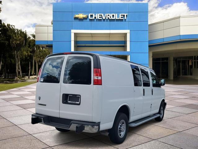 2022 chevrolet express 2500 work van