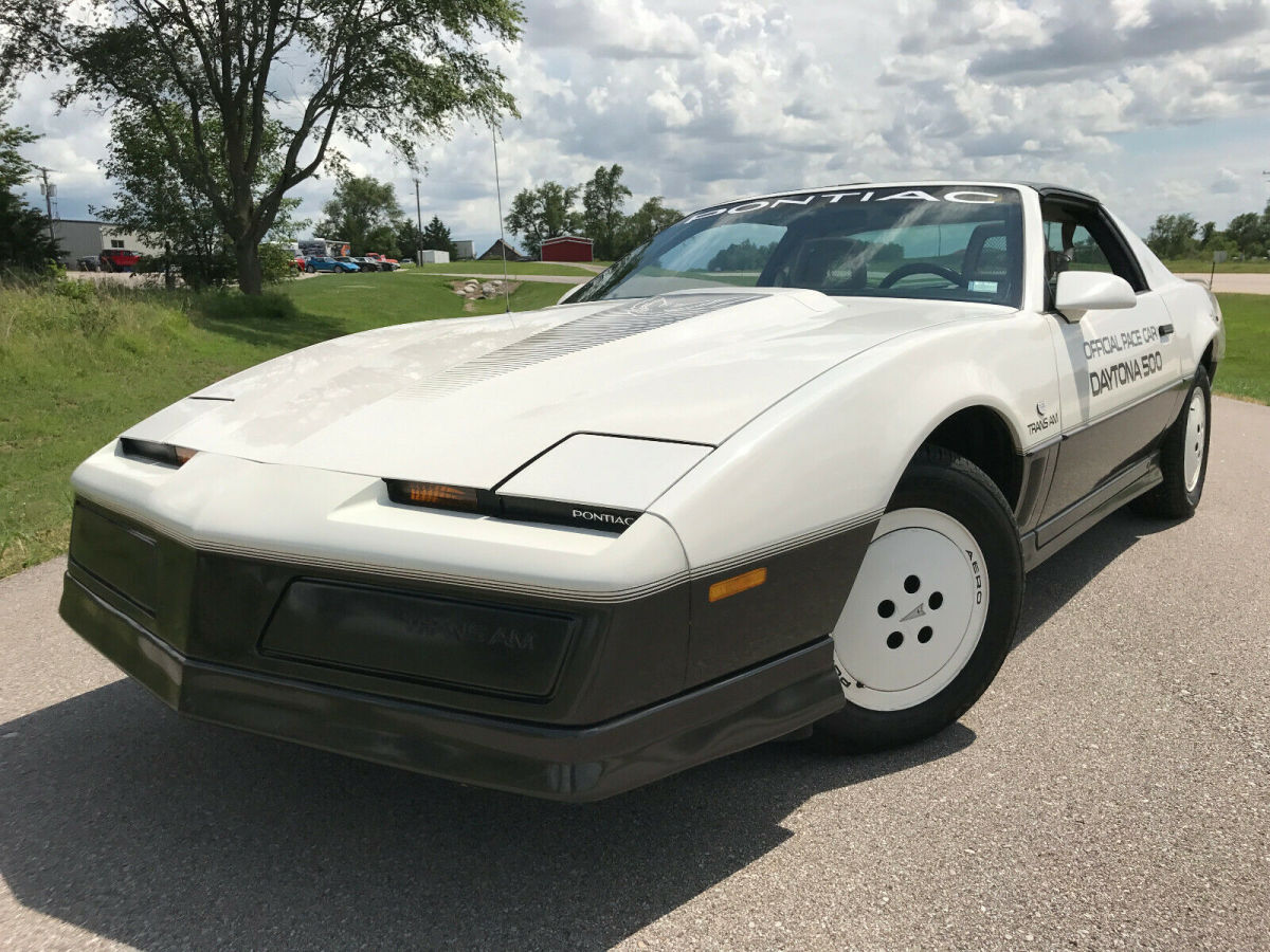 1983 trans am 25th anniversary daytona 500 limited edition, 5spd, low miles