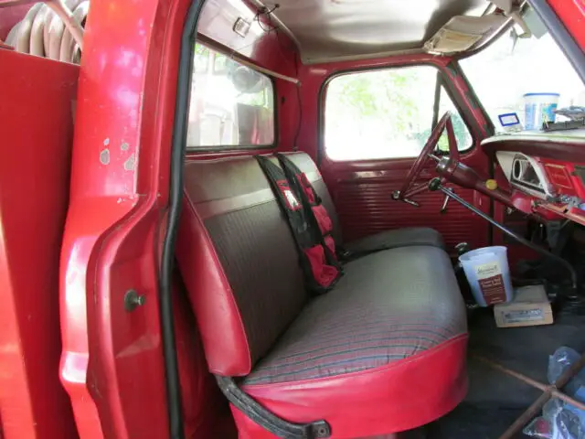 1967 ford f-250 4x4 4 spd fire truck w/ 2.3 ltr. working pump motor w/hose lines
