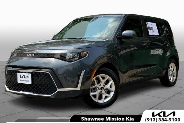 2023 kia soul lx
