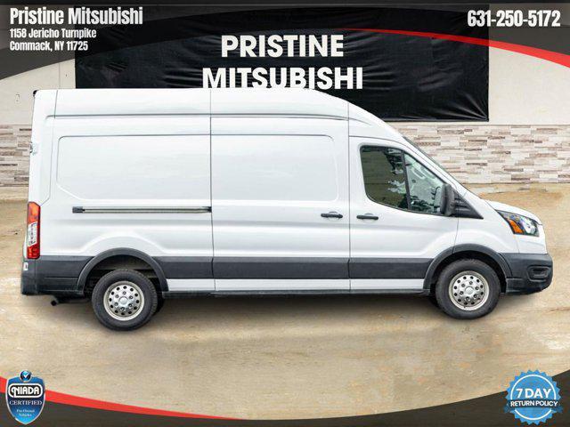 2022 ford transit-250 base
