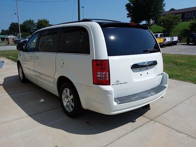 used 2009 chrysler town & country touring jackson, tn 38305 for sale in jackson, tennessee