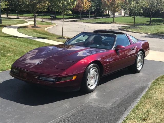 super clean 1993 anniversary edition. low miles, garaged kept and pampered