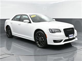 2021 Chrysler 300 touring