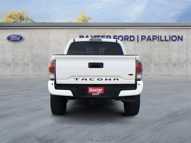 2022 toyota tacoma trd sport