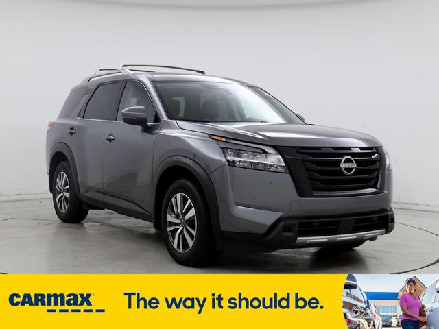 2023 nissan pathfinder sl