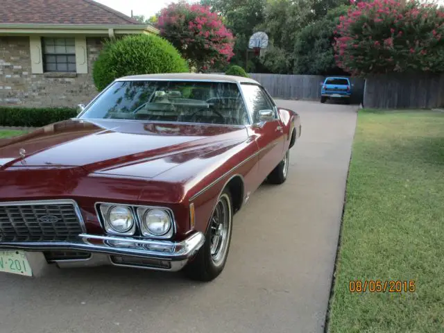 72 buick rivirea 2 dr 455 v/8