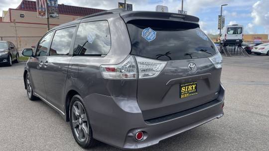2017 Toyota Sienna