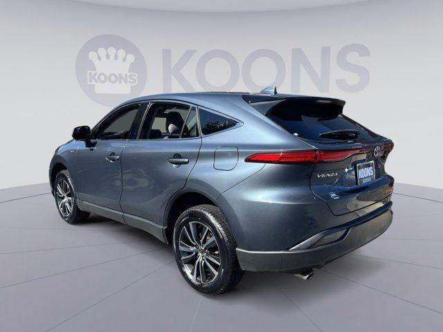 2021 toyota venza le
