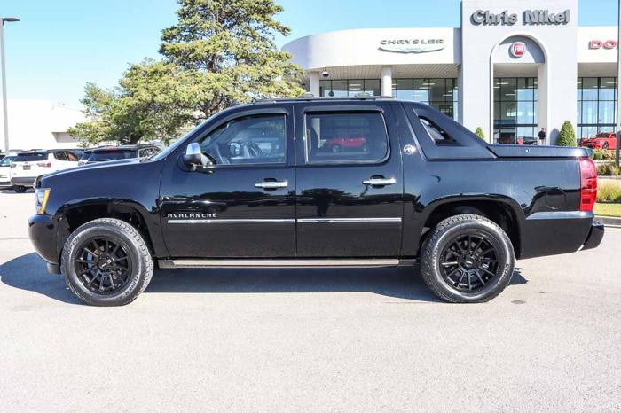used 2013 chevrolet avalanche 4x4 ltz broken arrow, ok 74012 for sale in broken arrow, oklahoma