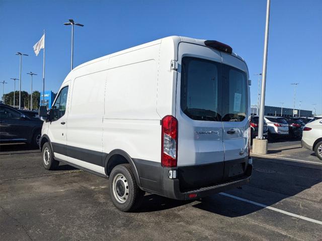 2020 ford transit-250 base