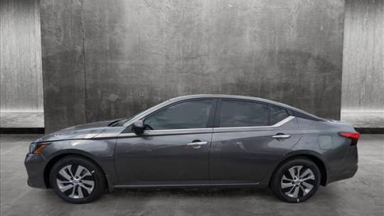 2025 Nissan Altima