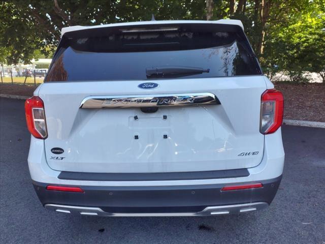 2023 ford explorer xlt