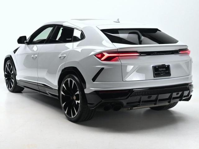 2021 lamborghini urus