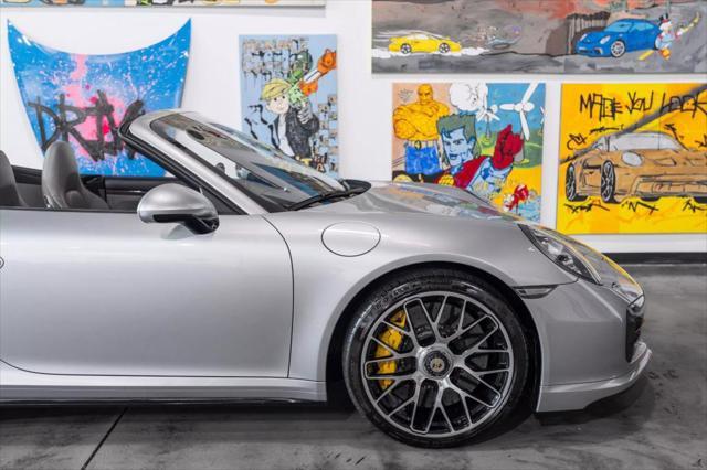 2016 porsche 911 turbo s