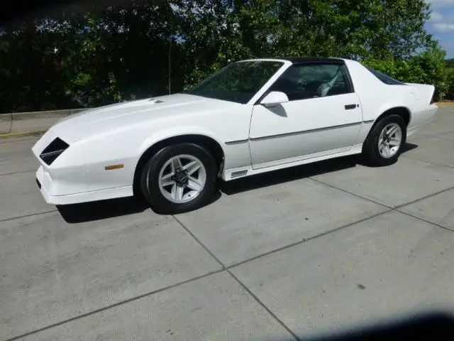 1984 chevrolet camaro z28 coupe 2-door 5.0liter no reserve