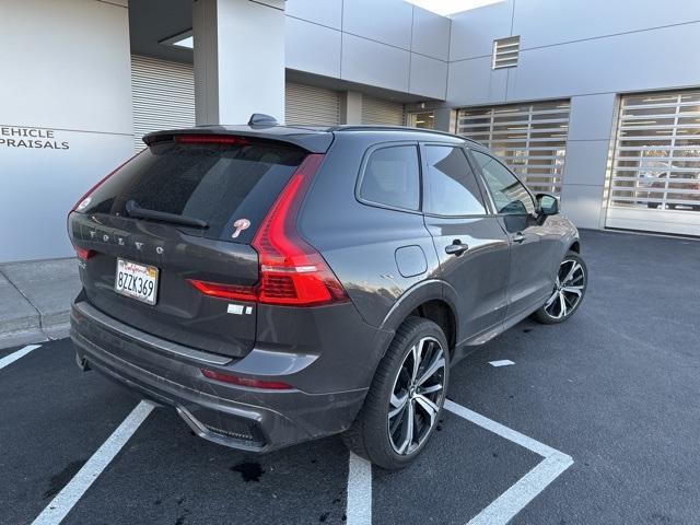 2022 volvo xc60 recharge plug-in hybrid t8 r-design