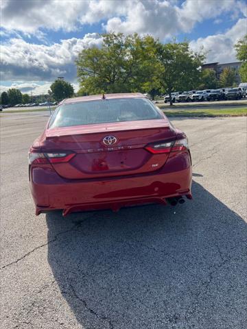 2021 toyota camry se