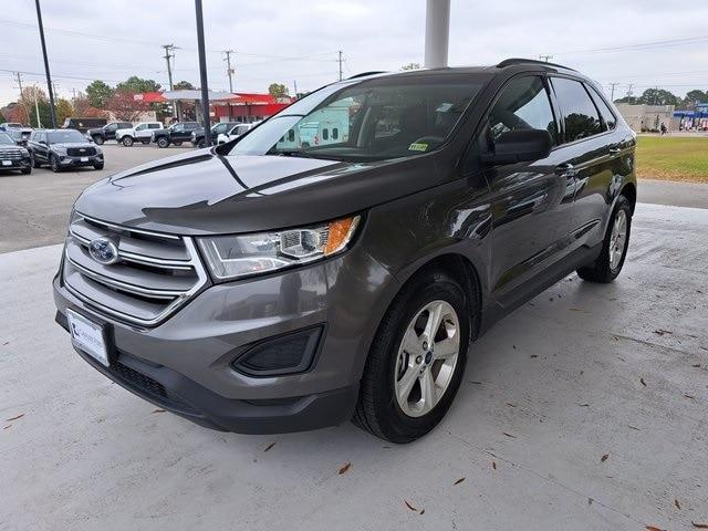2017 ford edge se