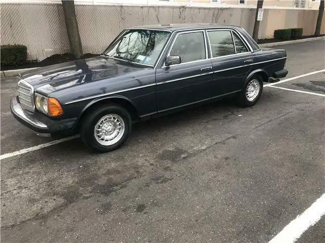 1985 mercedes-benz 300 series 300d-t 186,767 miles blue 4dr car diesel 5 cylinde