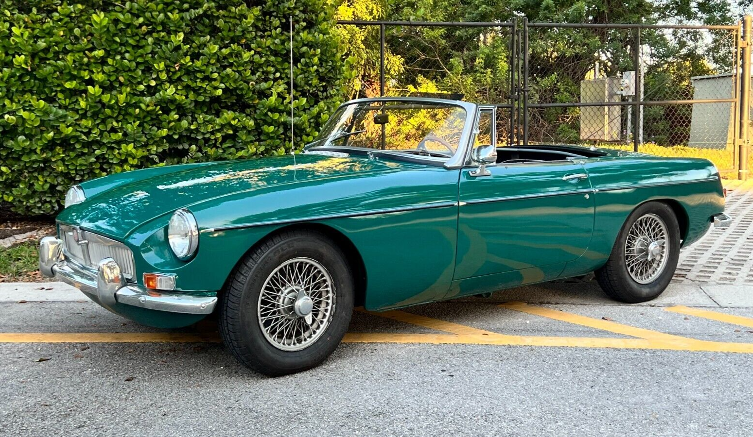1966 mg mgb