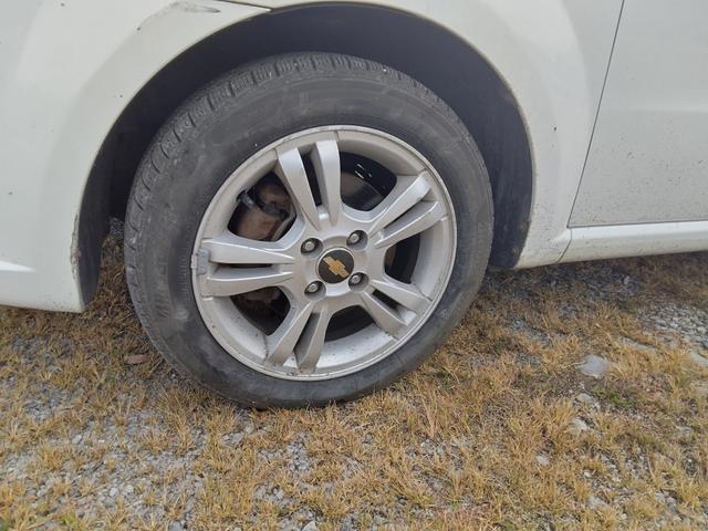 2011 chevrolet aveo lt