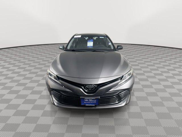 2020 toyota camry l