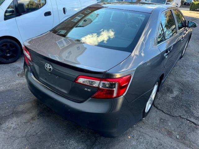 2013 toyota camry se