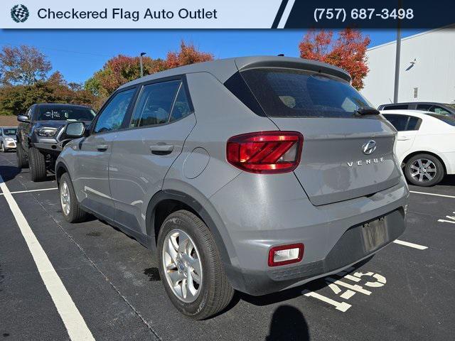 2022 hyundai venue se