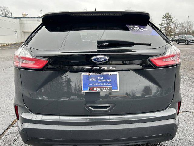 2021 ford edge se