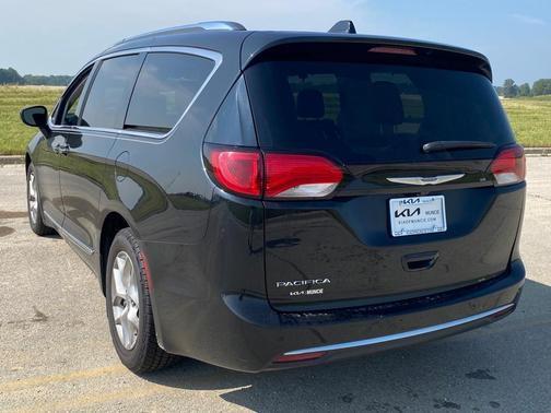 2018 chrysler pacifica in saint louis, missouri