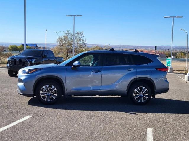 2023 toyota highlander hybrid xle