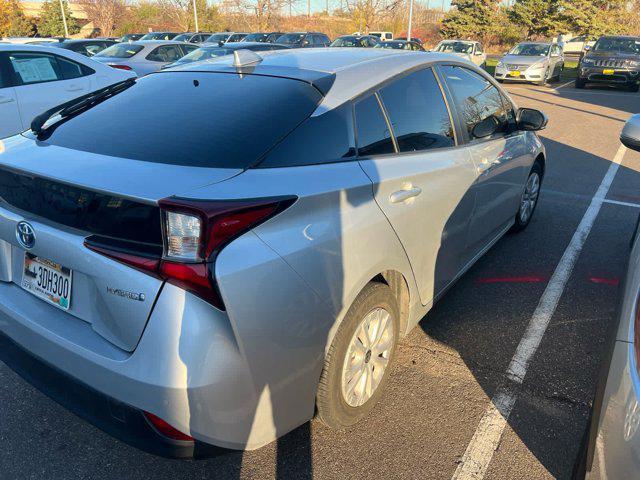 2021 toyota prius le
