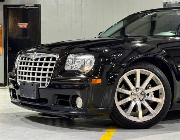 2008 chrysler 300 srt8