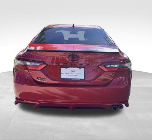 2022 toyota camry se