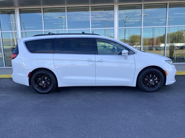 2022 chrysler pacifica touring l