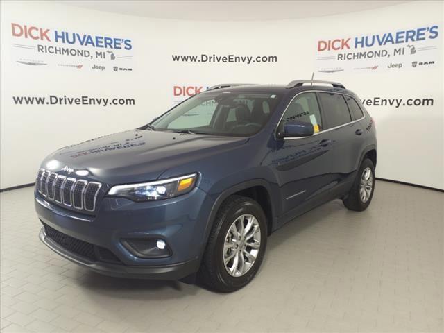 2021 jeep cherokee latitude lux