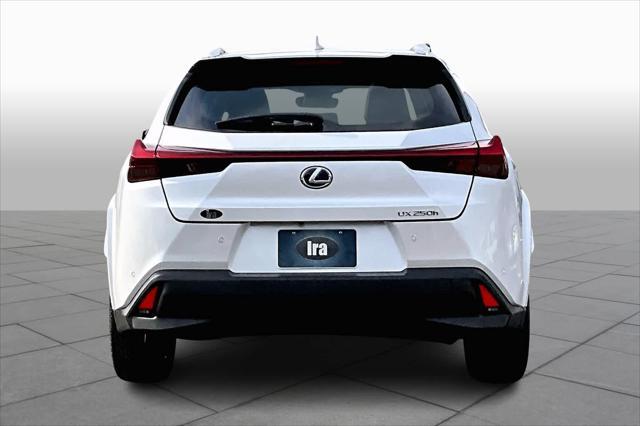 2022 lexus ux 250h base