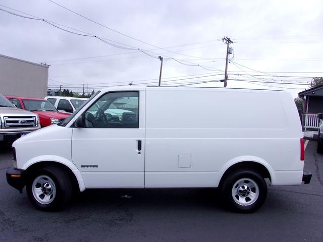 2001 gmc safari awd