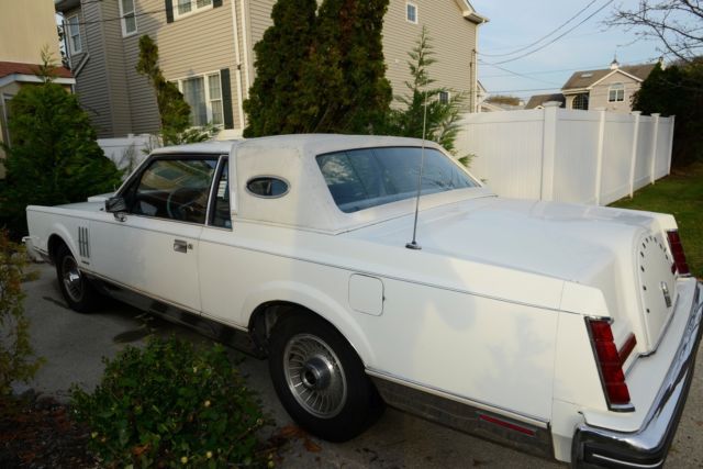 1983 lincoln continental mark vi.91500 miles