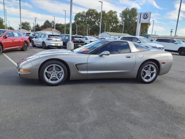 2001 chevrolet corvette base