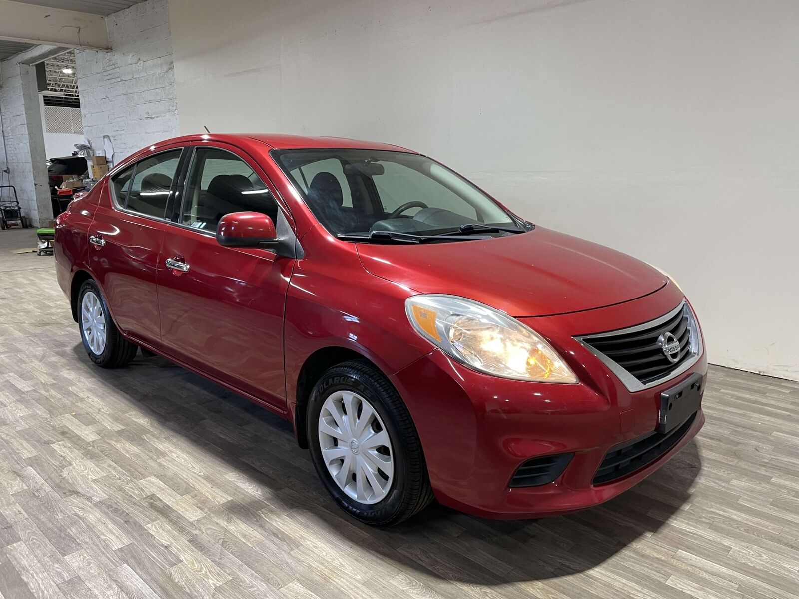 2014 nissan versa 1.6 s plus