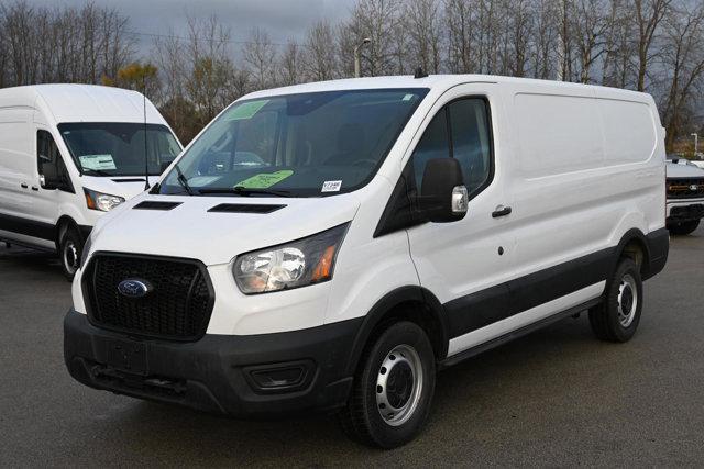 2021 ford transit-250 base