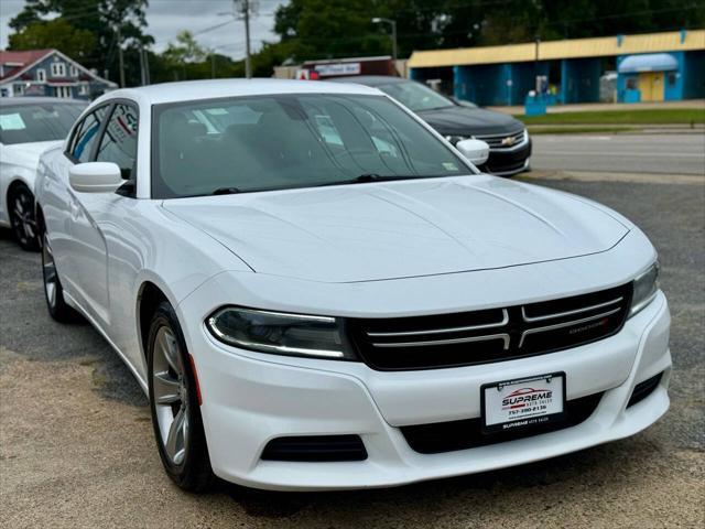 2015 dodge charger se