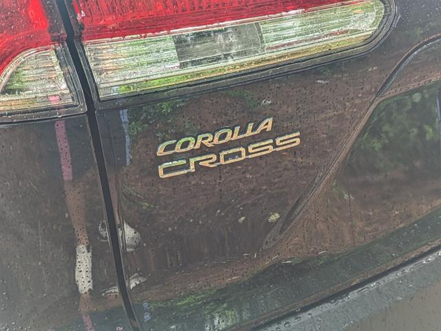 2022 toyota corolla cross le